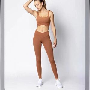Joja V Butter Legging clay burnt orange athletic size Small Josephine skriver